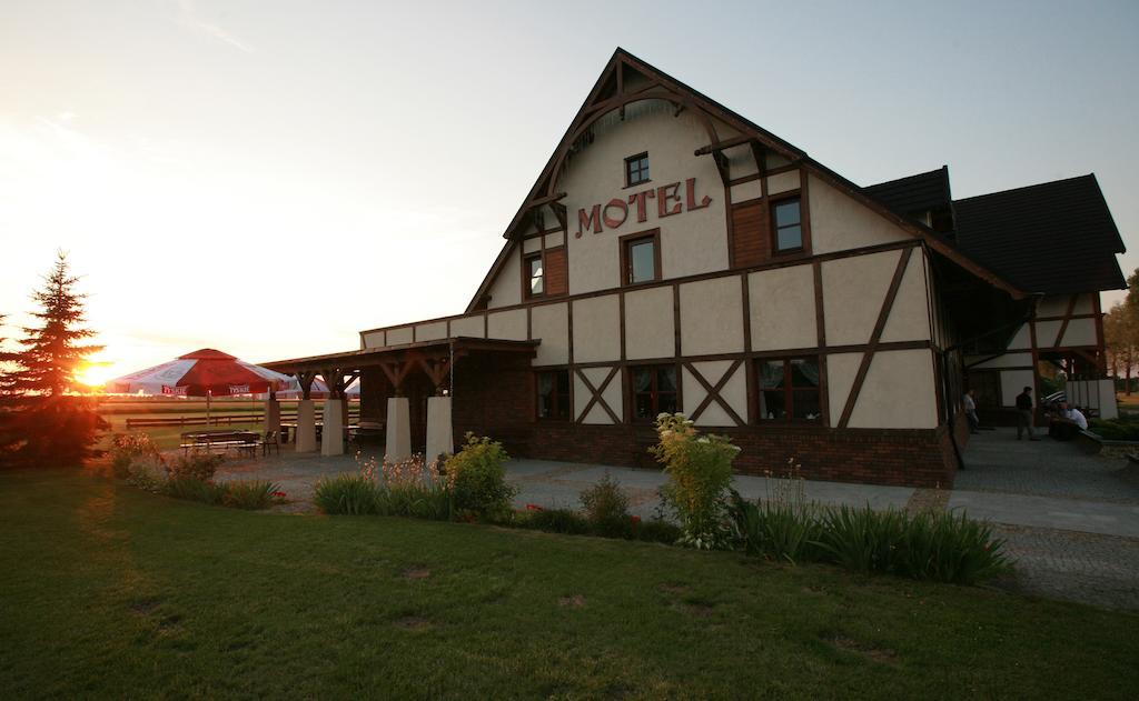 Motel Klara Sobotka  Ngoại thất bức ảnh